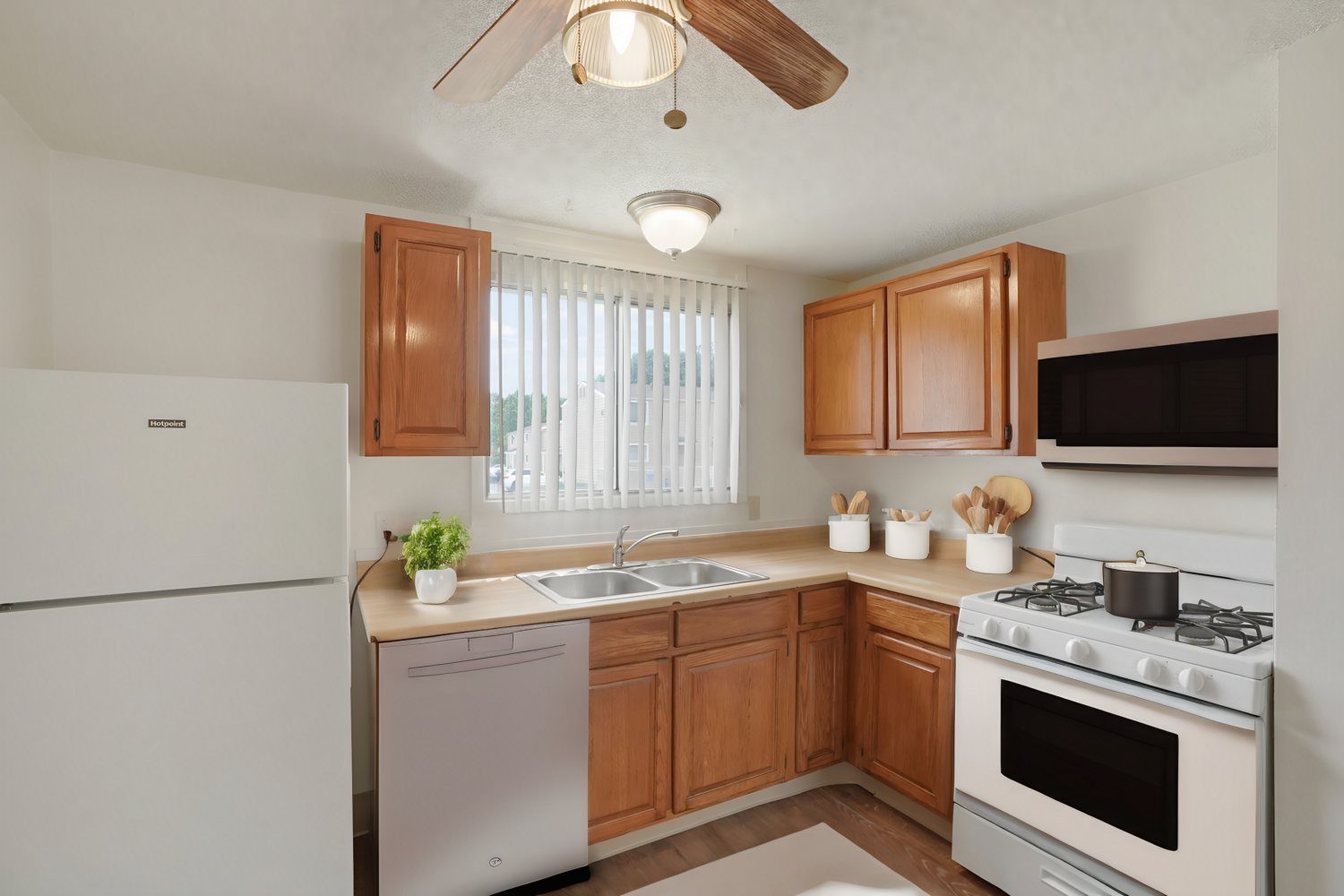 Stonehedge Place Apartments Kitchen